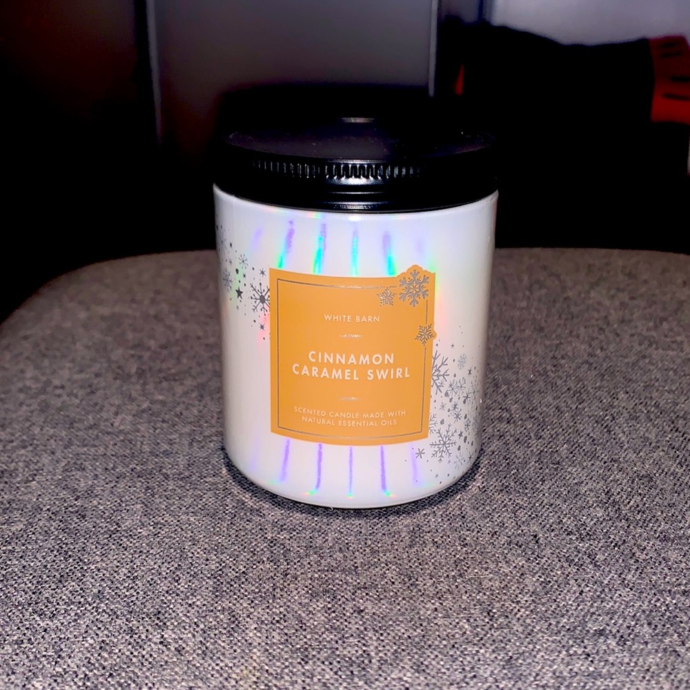 White Barn Cinnamon Caramel Swirl Single Wick Candle